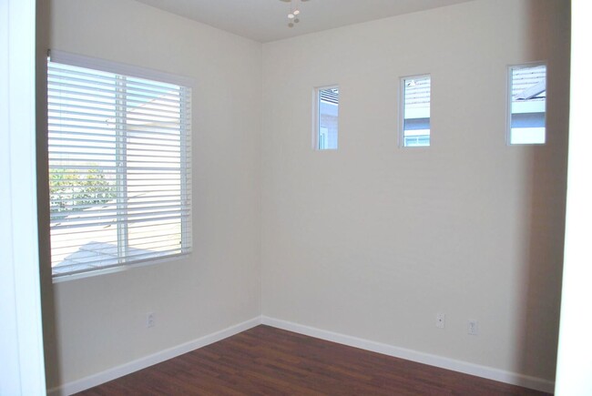 Building Photo - Bright 2 Story Home In Great Dublin Ranch ...