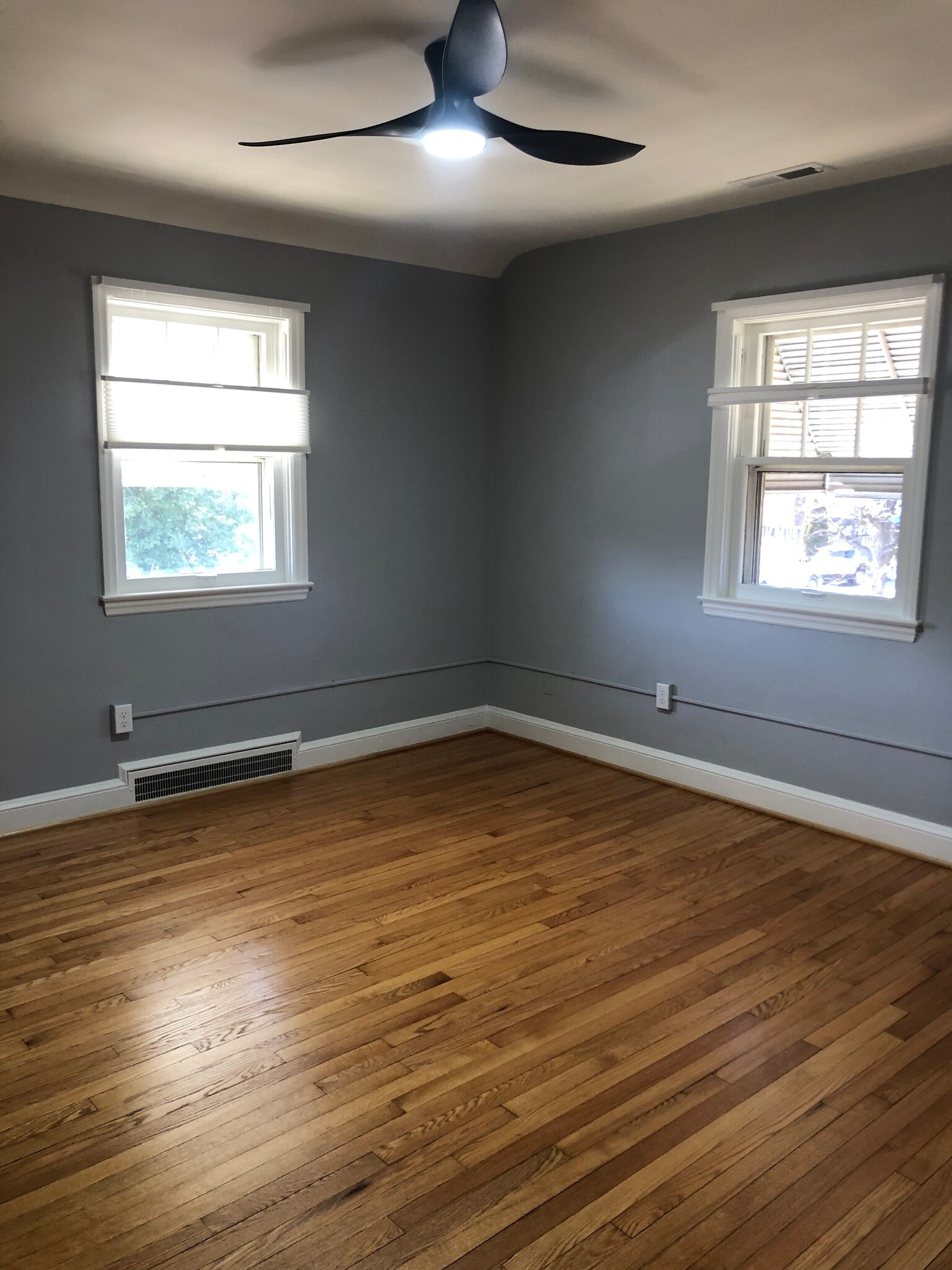 Front Bedroom - 5513 Ashbourne Rd