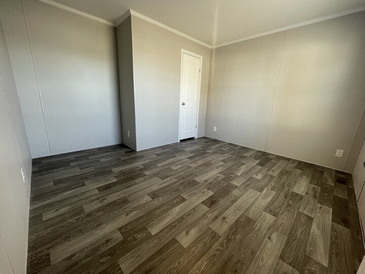 Building Photo - 15852 Croatia Dr