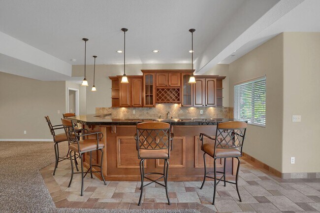 Building Photo - Beautiful Ranch Style Home in District 20-...