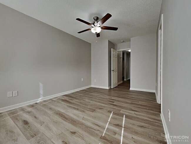 Building Photo - 795 Piney Ct