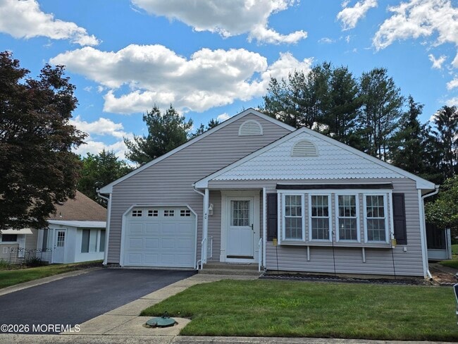 Building Photo - 40 Birchwood Dr