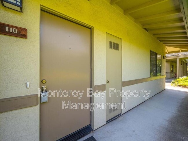 Building Photo - 110 Pheasant Ridge Rd