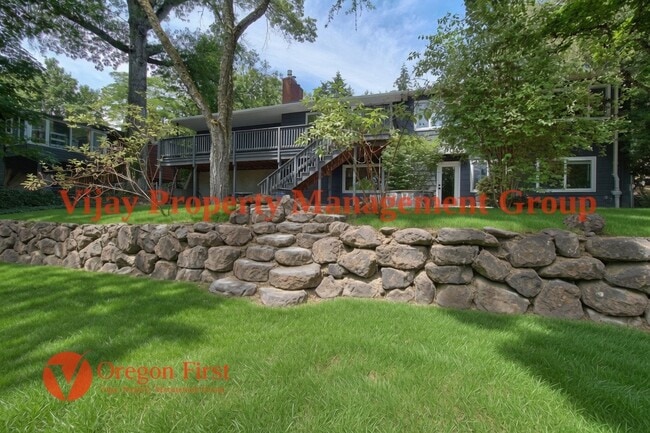 Building Photo - 12274 NW Coleman Dr