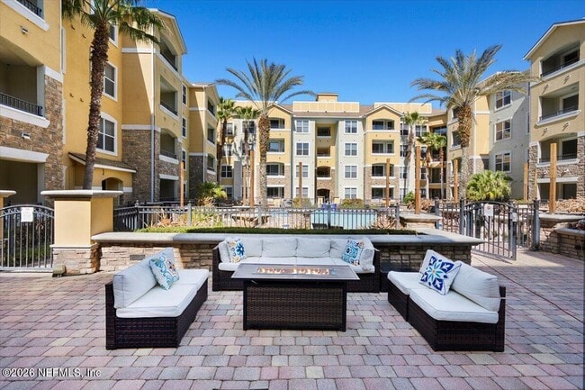 Building Photo - 8539 Gate Pkwy W