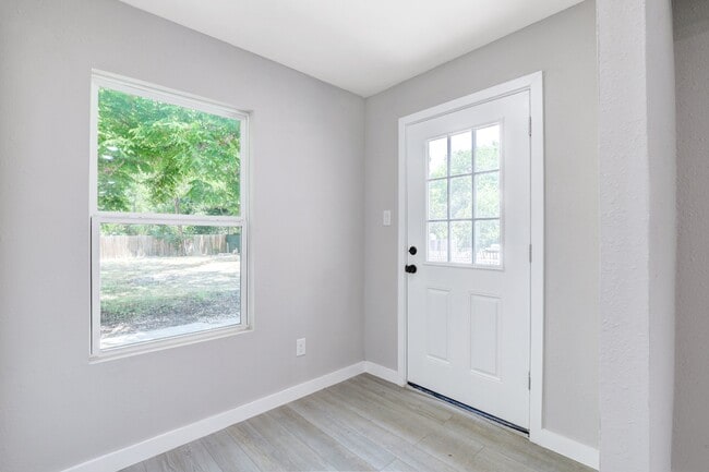 Building Photo - 775 Yucca St