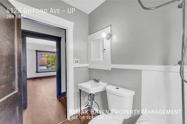 Building Photo - 4126 Gifford Ave