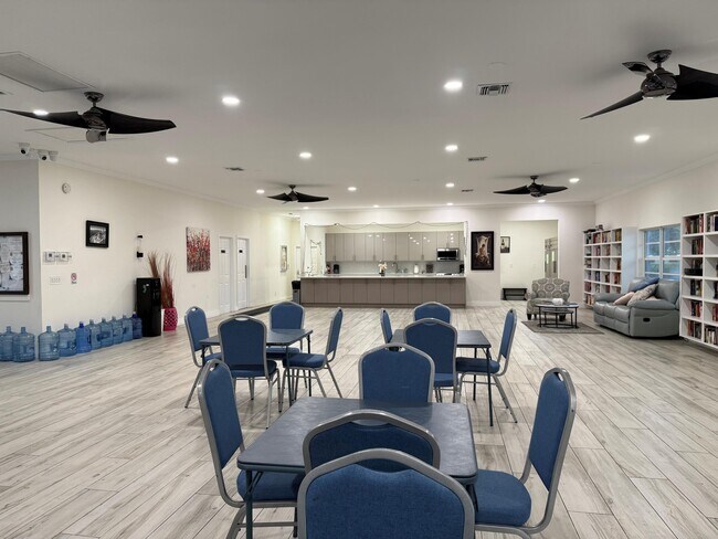 Building Photo - 14676 Canalview Dr