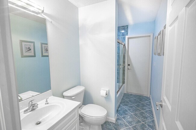 Building Photo - 12523 169th Ct N