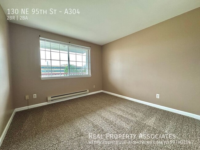 Building Photo - 2 BR/2 Bath Condo Maple Leaf Neighborhood-...