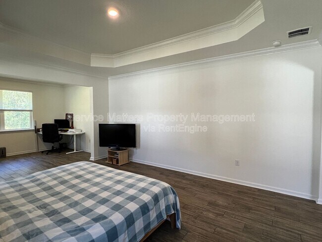 Building Photo - 4130 Lazy Breeze Ln