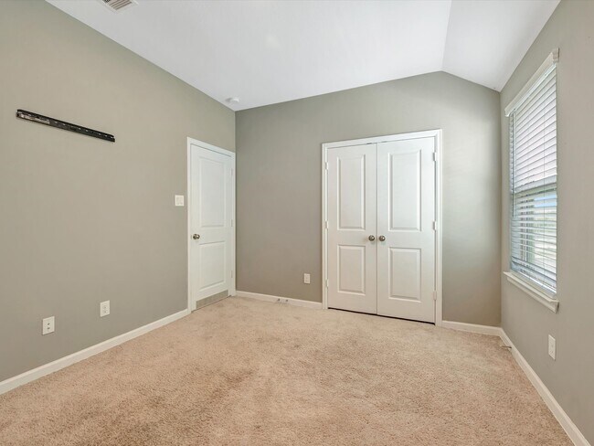 Building Photo - 10630 Cabot Trl