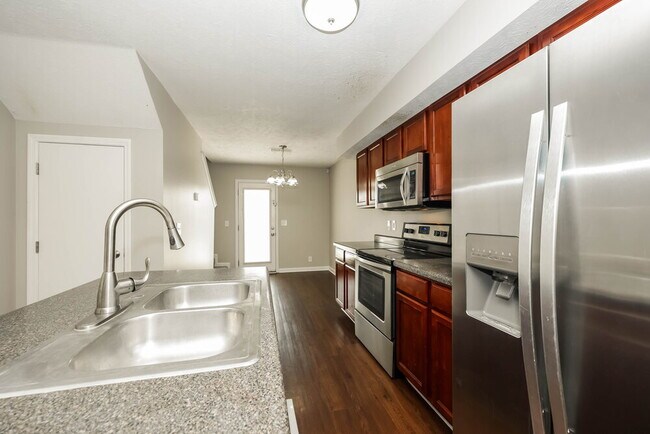 Building Photo - 2726 Apostle Ln