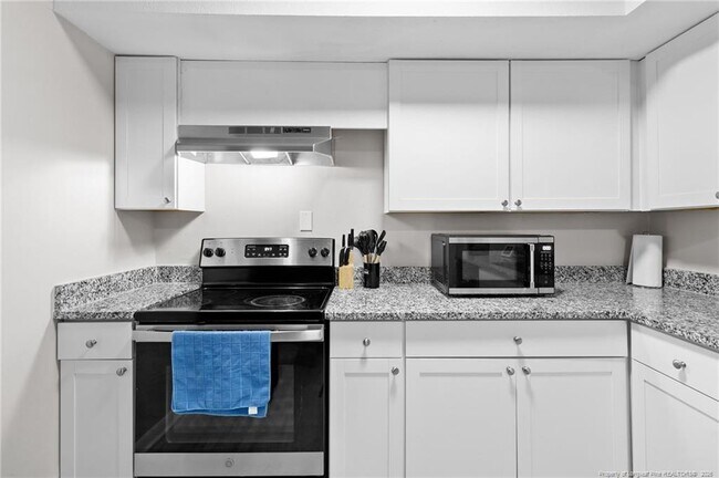 Building Photo - 1445 Thelbert Dr