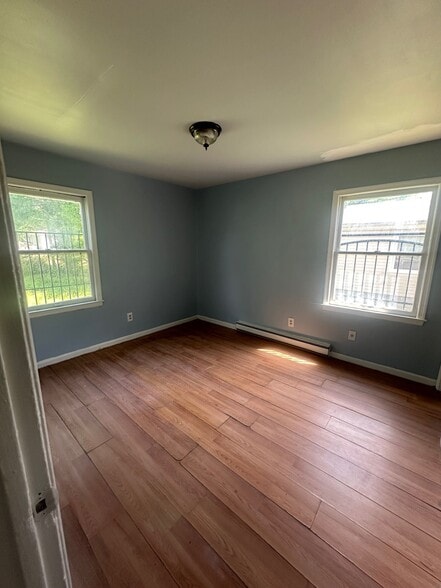 Building Photo - 3018 Columbia St