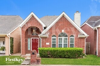 Building Photo - 3225 Continental Dr