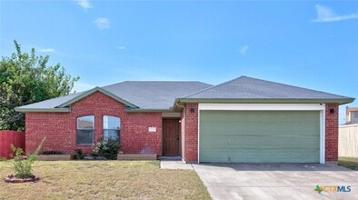 Building Photo - 2804 Cactus Dr