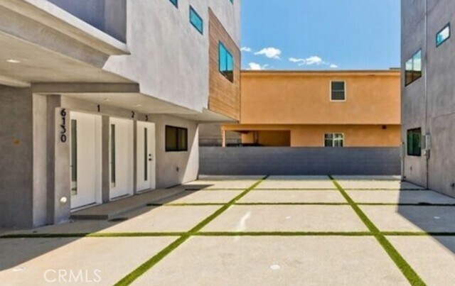 Building Photo - 6130 Hazeltine Ave