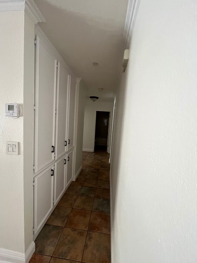 Building Photo - 12727 Shenley St