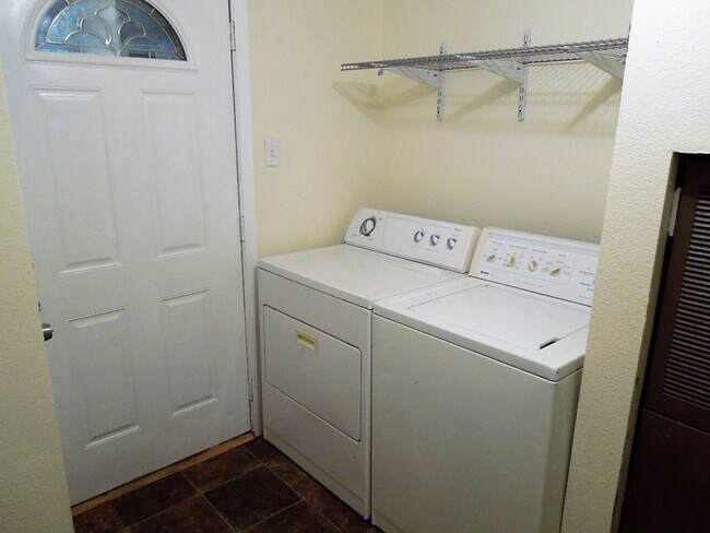 Building Photo - Remodeled 3 Bedroom Home with 2 Car Garage!