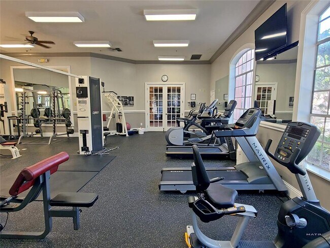 Building Photo - 4102 Central Sarasota Pkwy