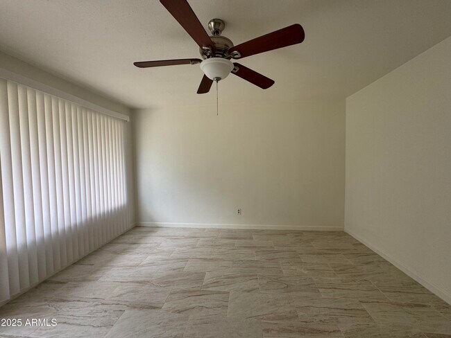 Building Photo - 6729 N 44th Ave