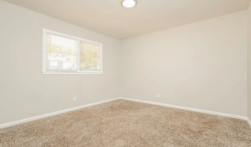 Building Photo - 3966 Mosley Dr