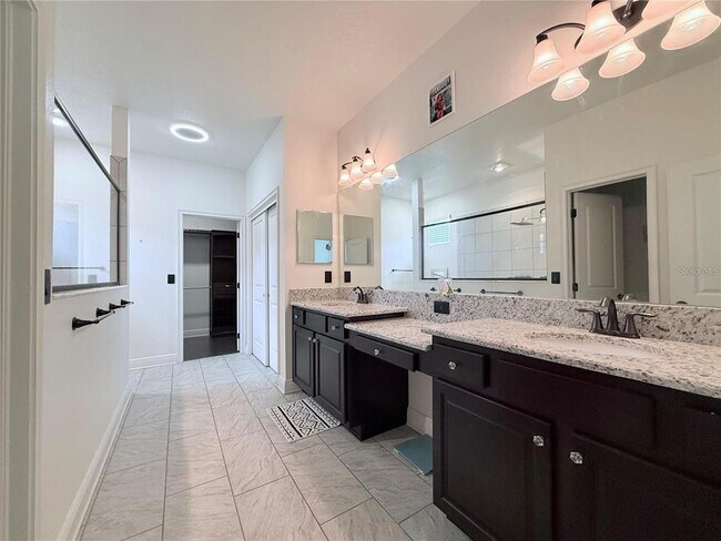 Building Photo - 6456 Doe Path Ct