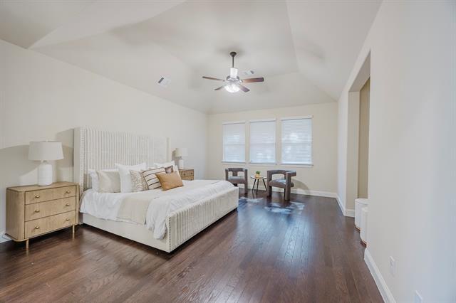 Building Photo - 6913 Chisholm Trail