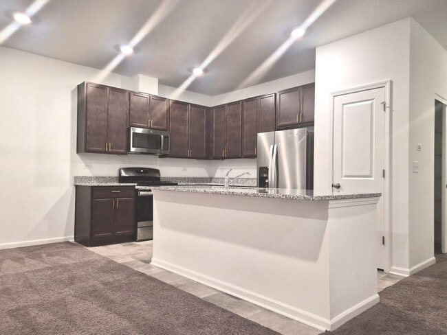 Building Photo - 4391 Chelsea Mnr Cir