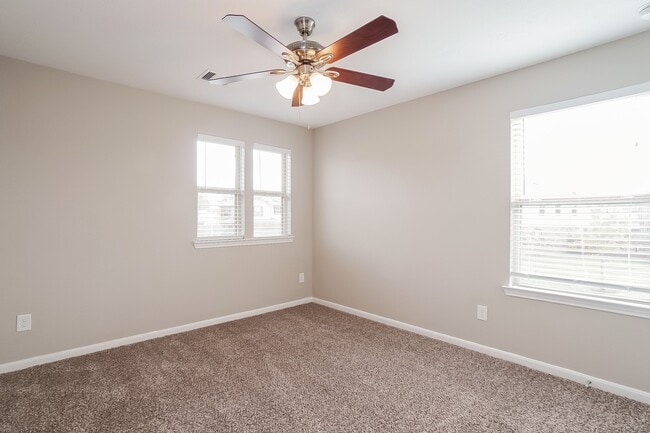 Building Photo - 14315 Cedar Pine Ct