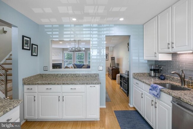 Building Photo - 7433 Hatherleigh Ct