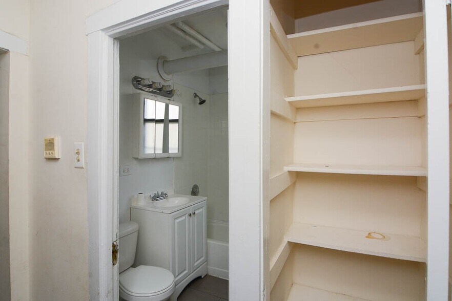 Building Photo - 1532 N Kedzie Ave