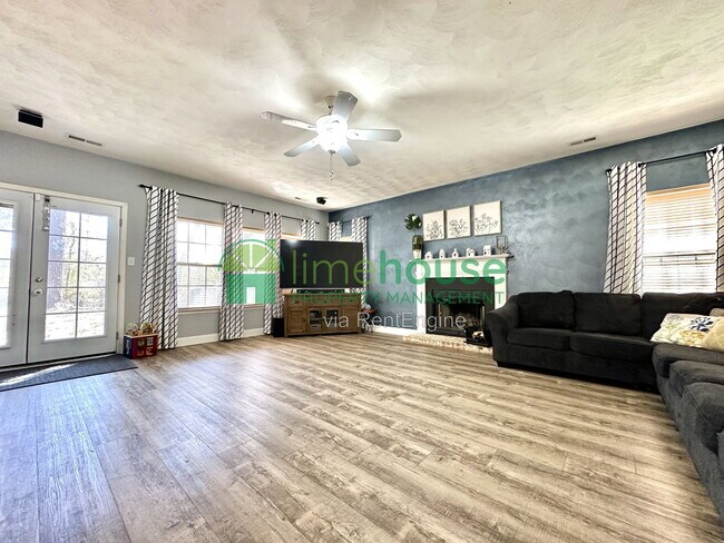 Building Photo - 4413 Valera Ct