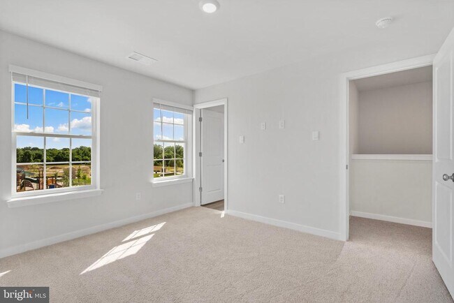 Building Photo - 16626 Green Glade Dr