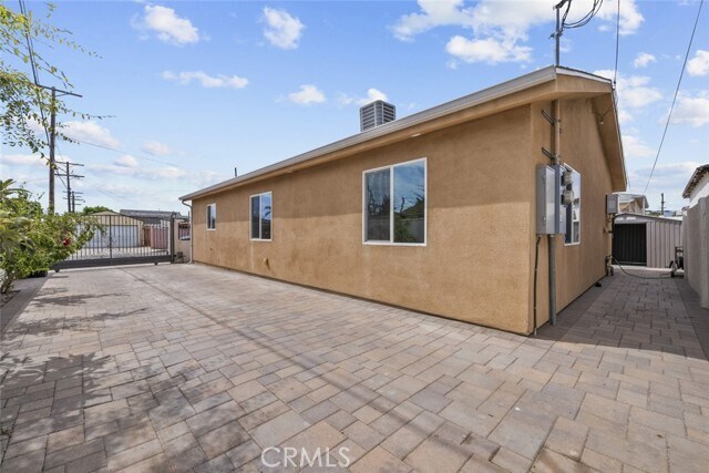 Building Photo - 7420 Elmer Ave