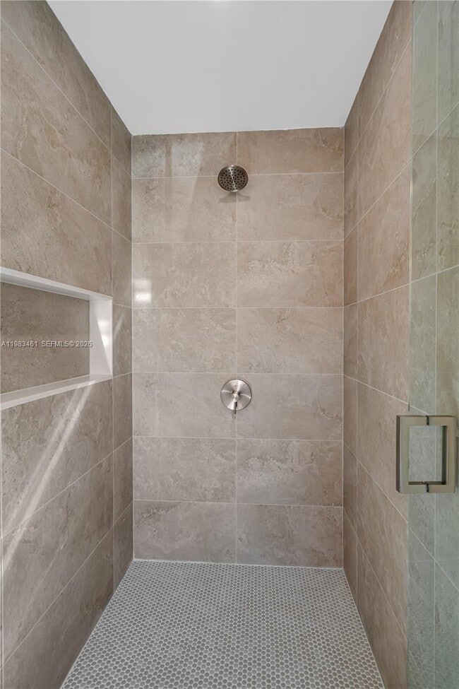 Building Photo - 13914 SW 101st Ln