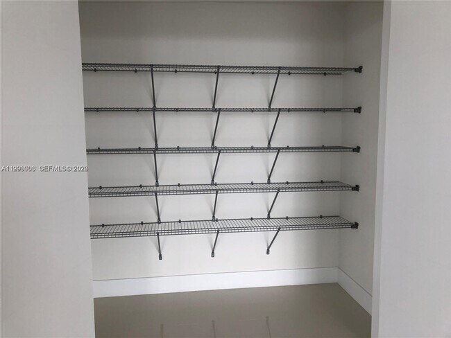 Building Photo - 2960 NE 207th St