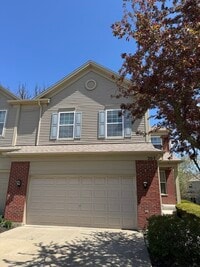 Building Photo - 207 Black Hill Dr