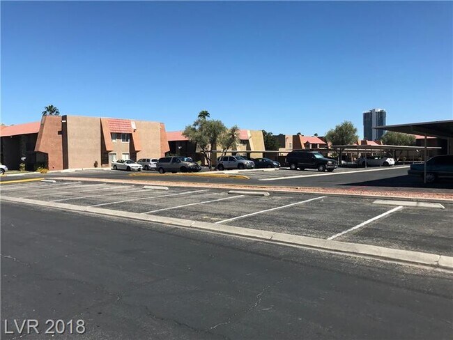 Building Photo - 5317 Indian River Dr