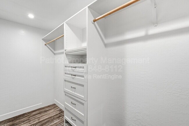 Building Photo - 207 E El Caminito Dr