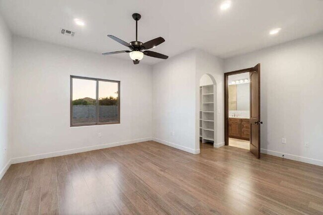 Building Photo - 36648 N 27th Ave