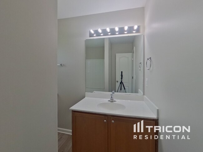 Building Photo - 564 Gentle Breeze Ln