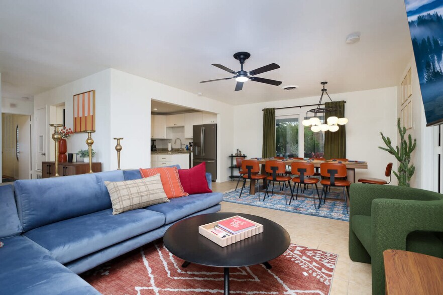 Building Photo - 8323 Starcrest Dr