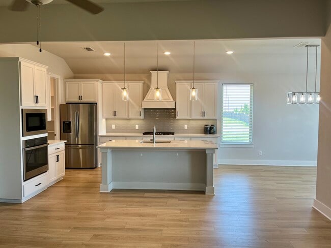 Building Photo - 2816 Sage Brush Dr