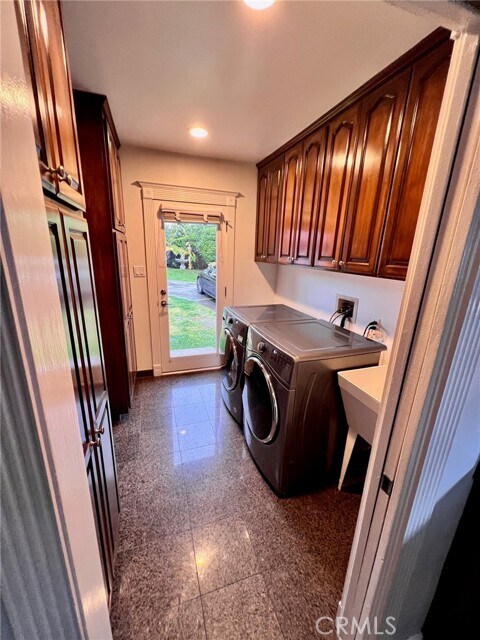 Building Photo - 342 Camino de las Colinas