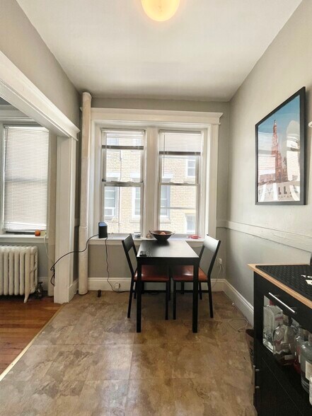 Building Photo - 1641 Commonwealth Ave