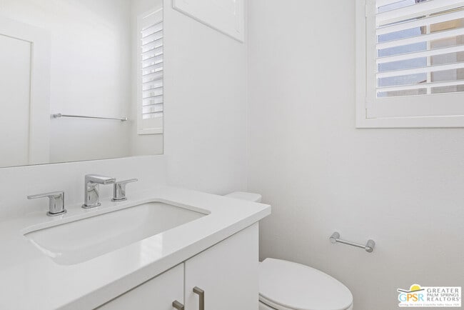 Building Photo - 35923 Hinksey St