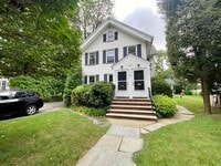 Building Photo - 228 Tenafly Rd
