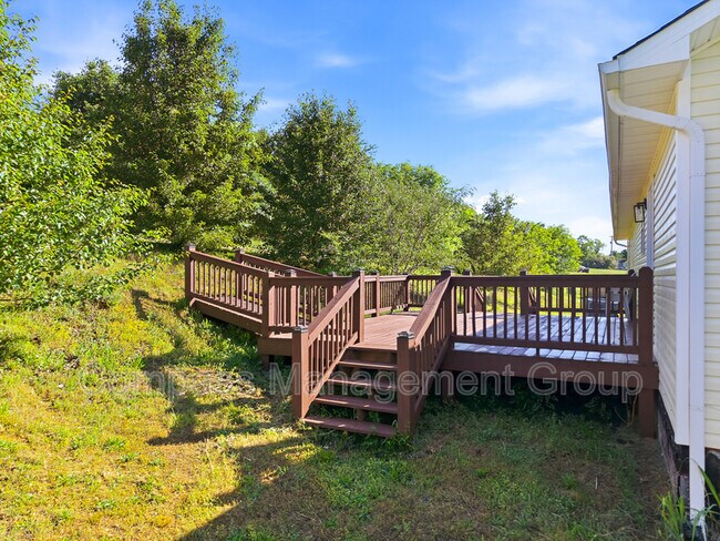 Building Photo - 1690 River Bend Rd